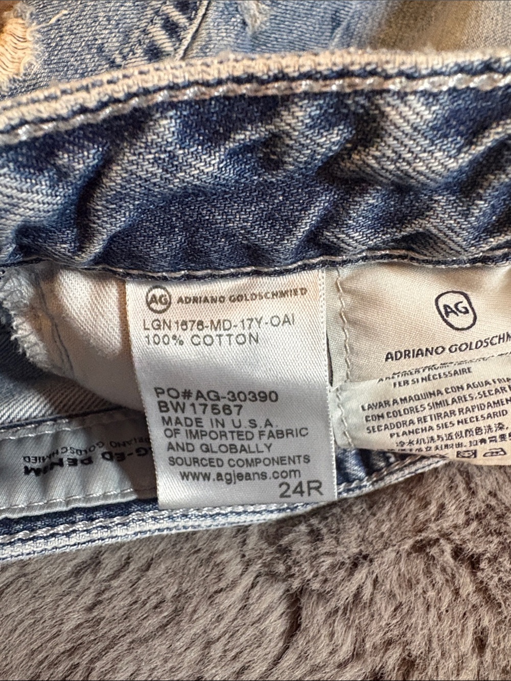 AG Adriano Goldschmied Light Blue Distressed Denim Shorts Size 24 - Picture 3 of 4